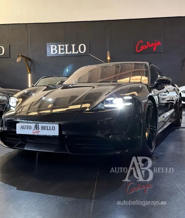 Porsche Taycan Turbo 2021